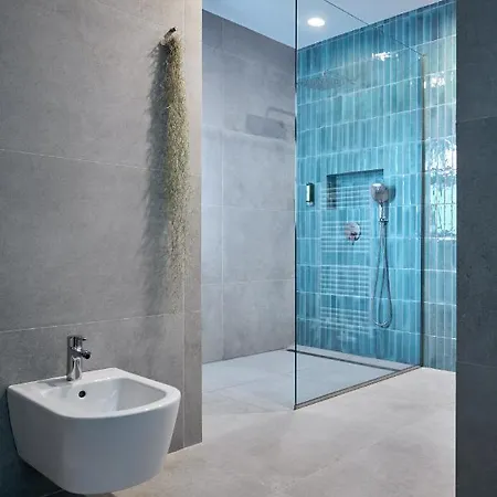 Encanta Villa *